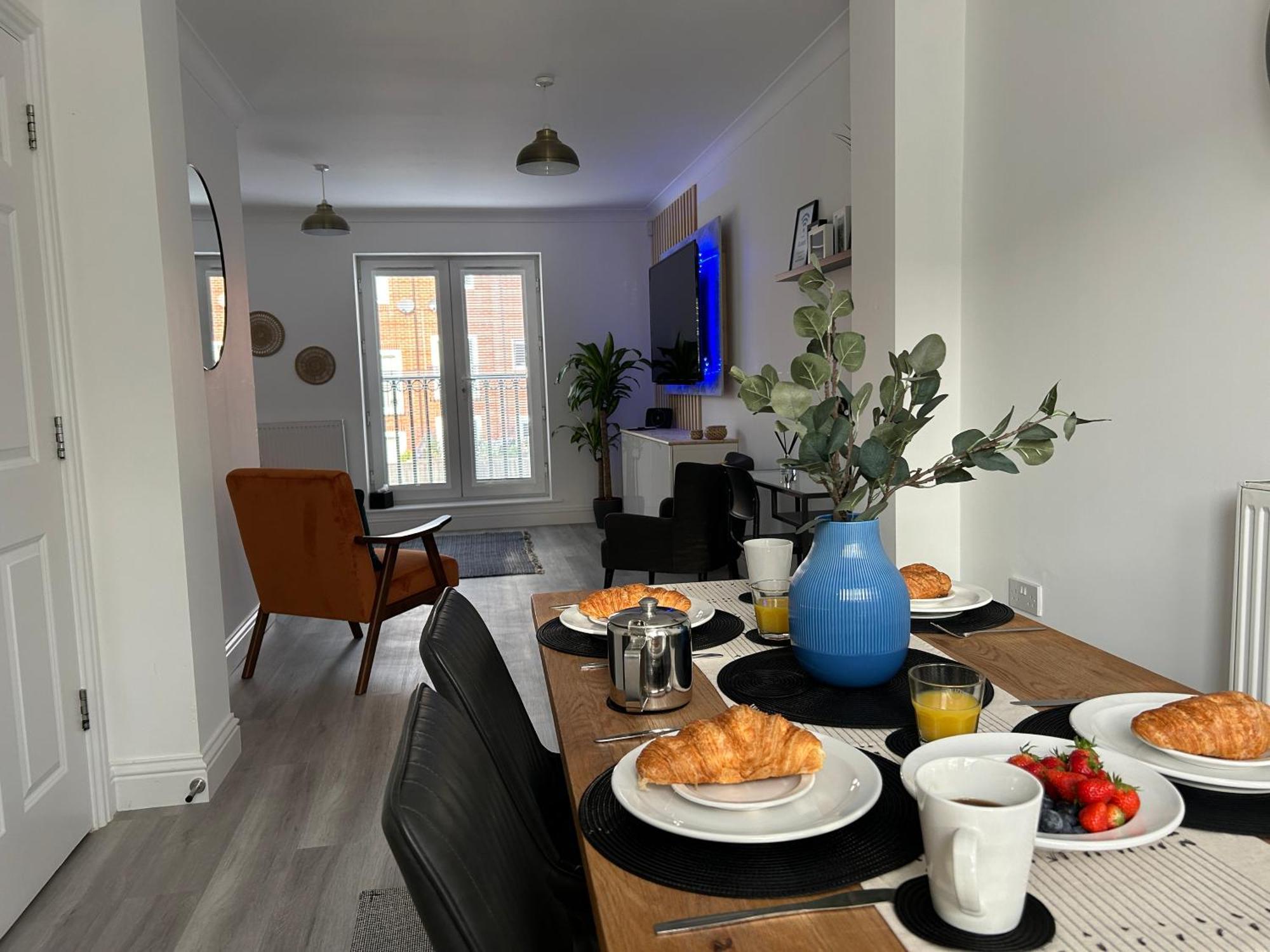 The Town House, Whole House Suitable For Contractors And Families Market Harborough Exteriör bild
